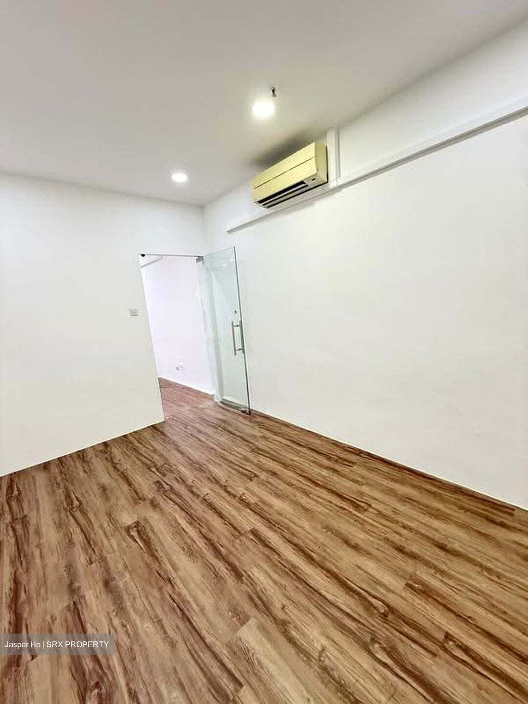Fu Tsu Building (D12), Factory #629660781